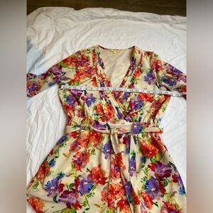 Gianni Bini Cream Floral V-Neck Belted Dress